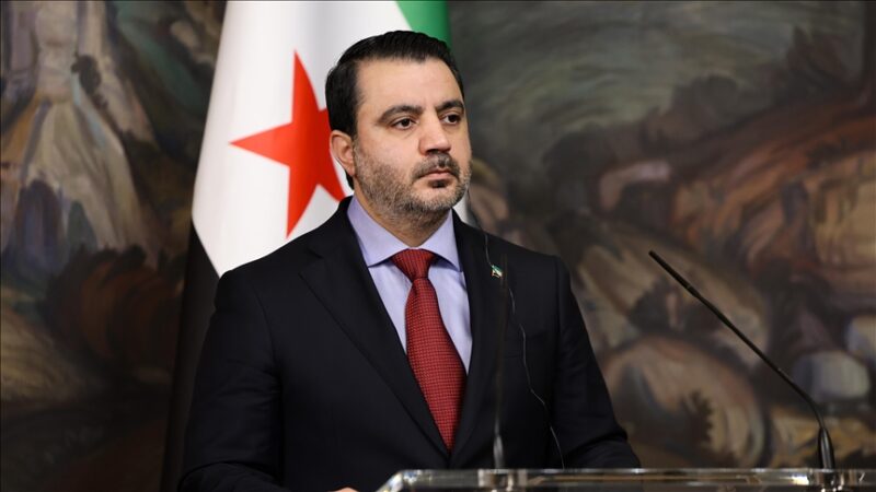 Syrie : Le chef de la diplomatie rencontre une conseillère de Macron à Damas pour consolider les liens