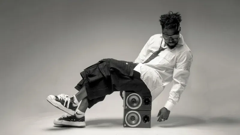 Mauritanie – Après son concert à Nouakchott, le message de Bab’s OG : « Jeter des bouteilles sur des artistes n’est pas un geste anodin » (Vidéo)