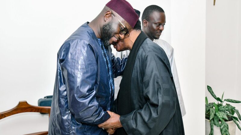 Visite de courtoisie : El Malick Ndiaye reçoit Serigne Mame Mor Mbacké Mourtada à l’Assemblée nationale (photos)