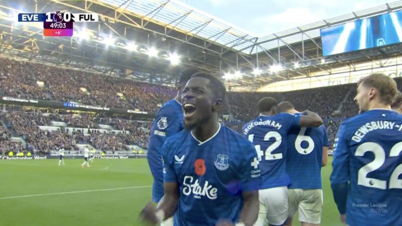 Everton : Gana Gueye ouvre le score contre Fulham (vidéo)