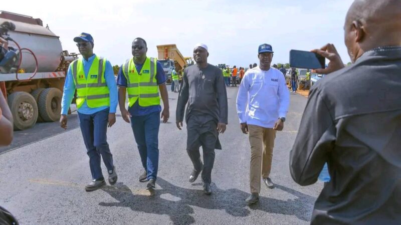 Autoroute Dakar–Saint-Louis : le Ministre Déthié Fall en visite de chantier pour évaluer l’avancement des travaux