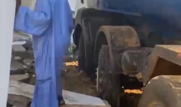 Miracle à Keur Cheikh : un camion quitte la route et fonce dans une maison…