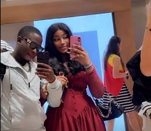 Sidy Diop loin du pays : apparition remarquée avec Nastou en robe bordeaux (photos)