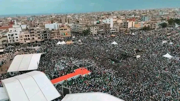 La Matinale Senego : Réaménagements, Égouts Diplomatiques et Enjeux Sociaux avec Sonko