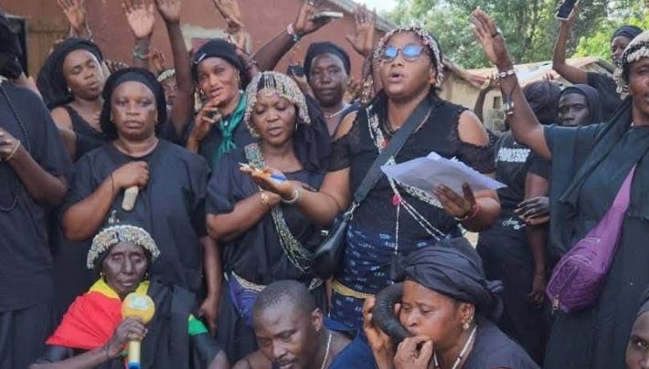 Grand rassemblement de Pastef : les femmes du Bois Sacré en route vers Dakar (photos)