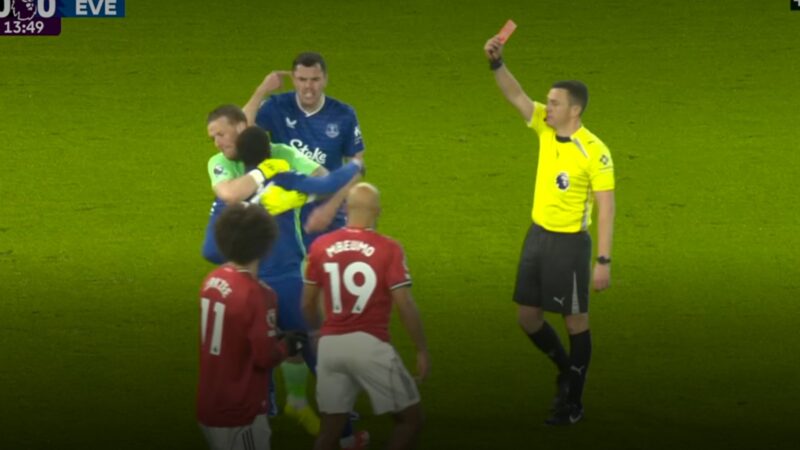 Everton – Mancester United : Gana Gueye exclu après une altercation avec son coéquipier Keane (vidéo)