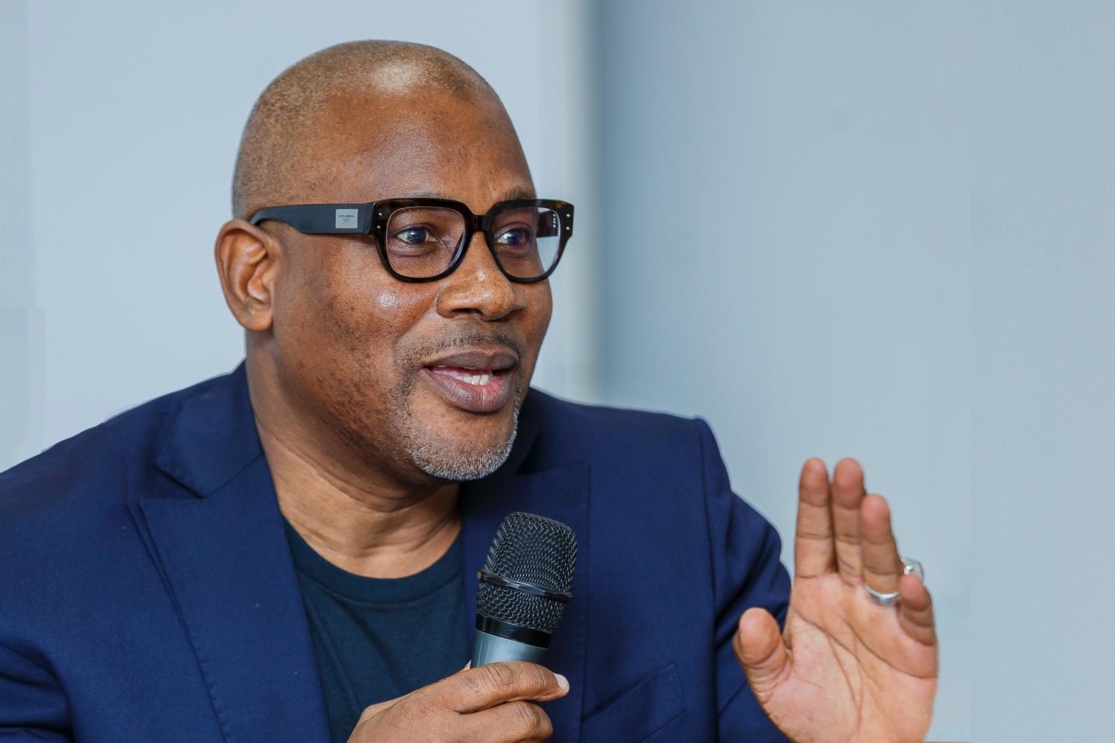 Télécoms et gouvernance:  Dr Issa Isaac Sissokho dévoile un ouvrage majeur sur la régulation numérique en Afrique
