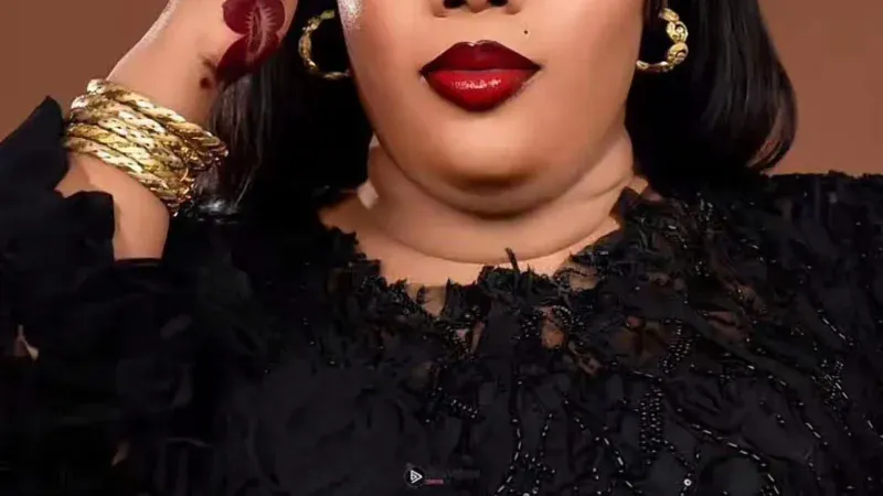 Sénégal : L&rsquo;influenceuse Diodio Glow Skin célèbre son 30e anniversaire en images (Photos)