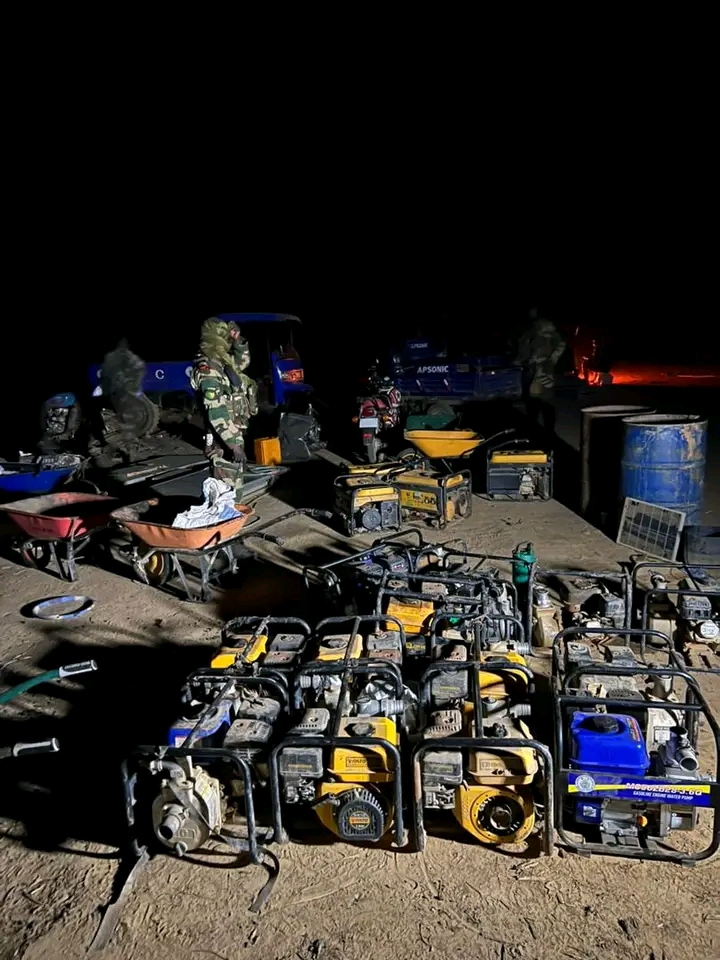Sabodala : l’armée démantèle un vaste site d’orpaillage clandestin …