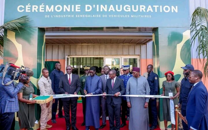 Diamniadio : Le Président Diomaye Faye inaugure l’usine ISEVEM d’assemblage de véhicules militaires tactiques