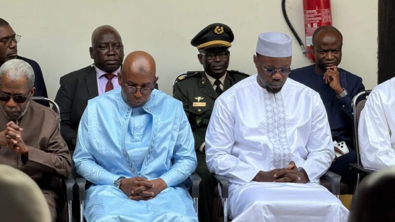 Levée du corps de la mère de Guirassy : Ousmane Sonko témoigne la solidarité de la Nation (photos)