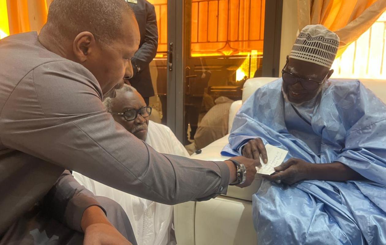 Rénovation de la Grande Mosquée de Touba : Cheikh Amar contribue à hauteur de 500 millions FCFA