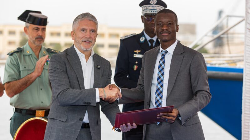 Migration irrégulière : Les arrivées de pirogues en Espagne en baisse de 91 %, deux bateaux offerts au Sénégal