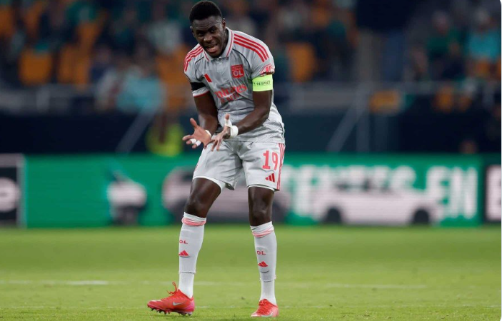 Avant Strasbourg : Moussa Niakhaté sonne la révolte dans le vestiaire lyonnais