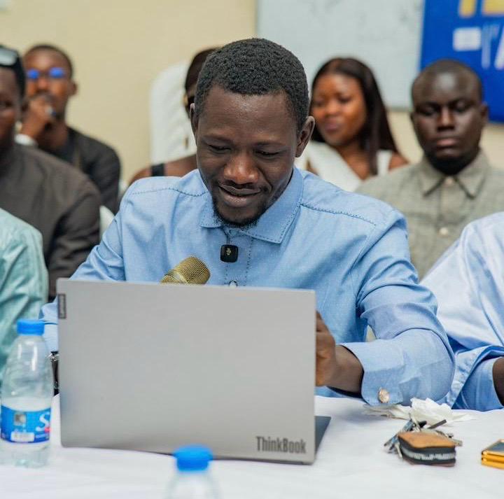 Université sénégalaise : Un ancien Président de l’Amicale des étudiants de la FSJP exhorte l’État à agir avant la rupture