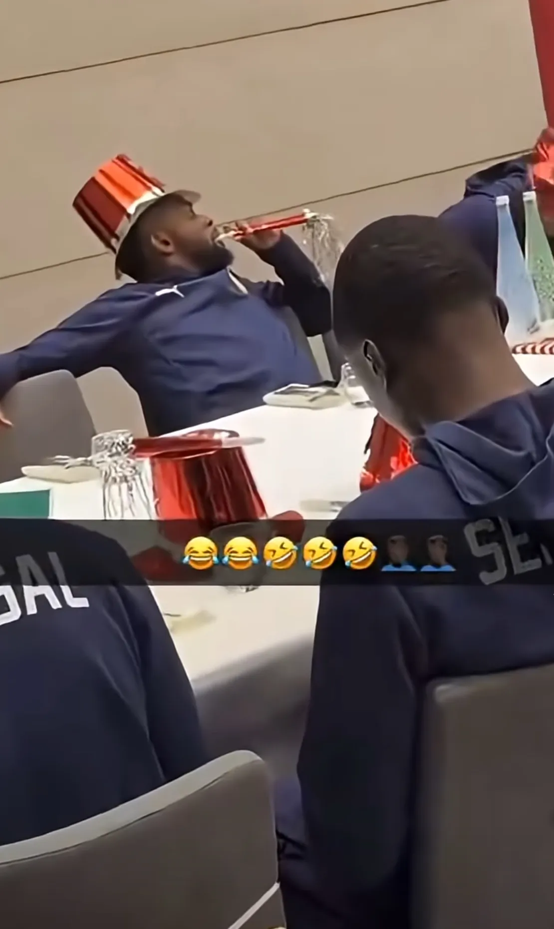 Ambiance de fin d’année : Les Lions du Sénégal relâchent la pression dans la bonne humeur (Vidéo)