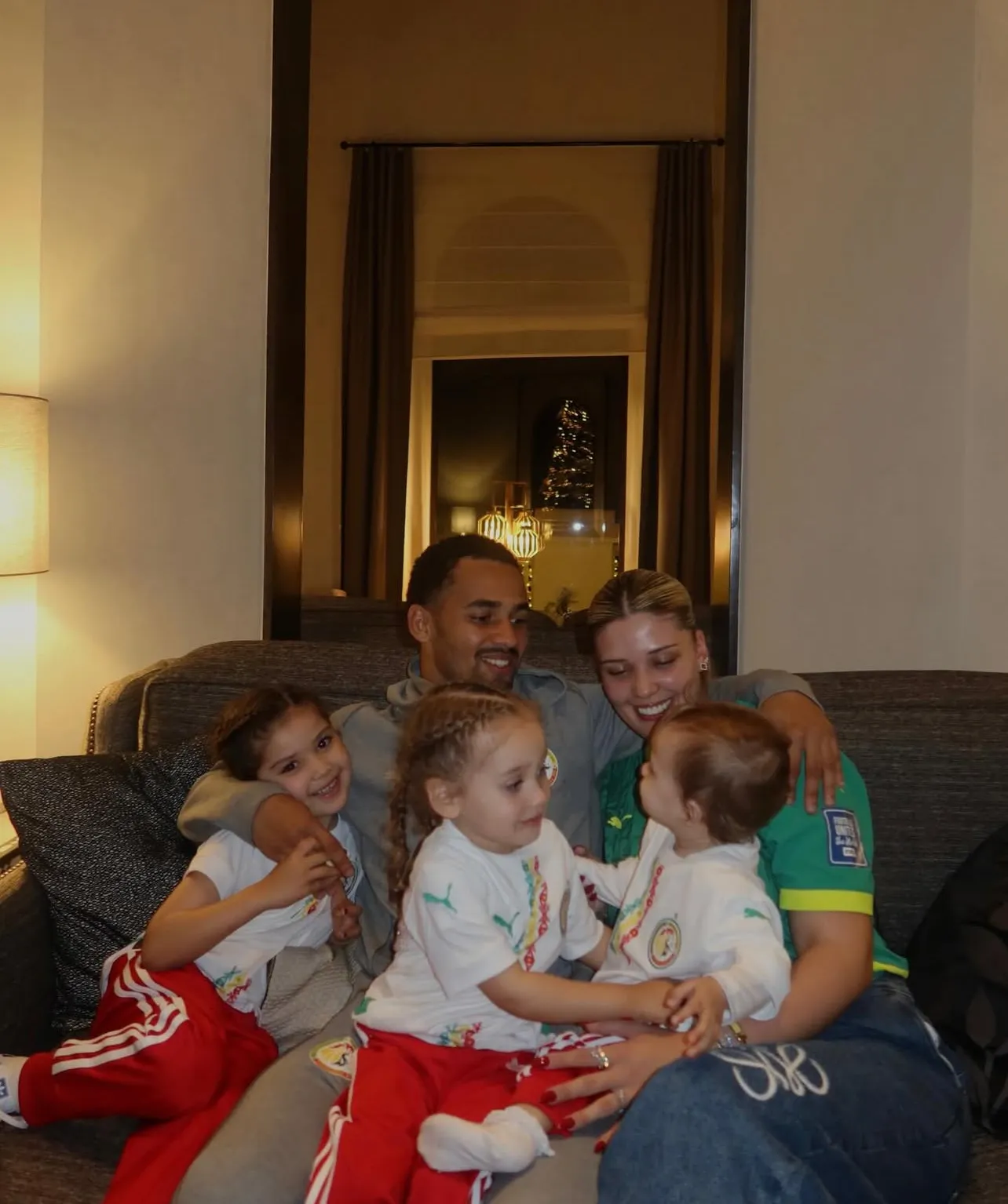 Illimane Ndiaye s&rsquo;affiche en famille aux couleurs nationales et séduit la toile (Photo)