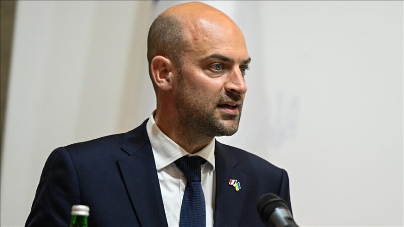 Présidence française du G7 : Jean-Noël Barrot et ses homologues s&rsquo;accordent sur l&rsquo;Ukraine et le Venezuela avant le sommet d&rsquo;Évian