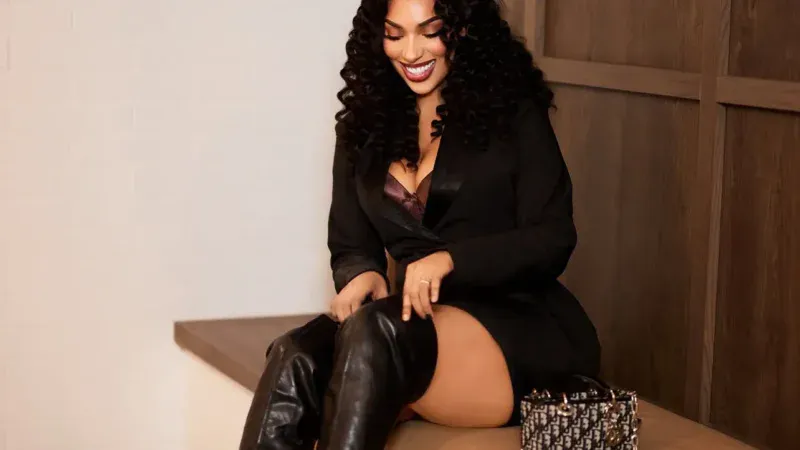 Célébration : L&rsquo;actrice Amy Léa marque ses 23 ans avec une élégance remarquée