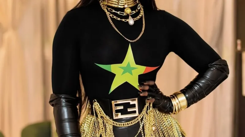 Mia Guissé rayonne à Lagos avec une tenue audacieuse et symbolique