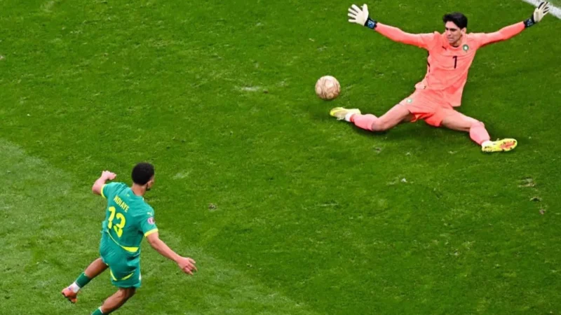 Face au gardien marocain, ce qui a manqué à Iliman Ndiaye pour transformer son occasion nette