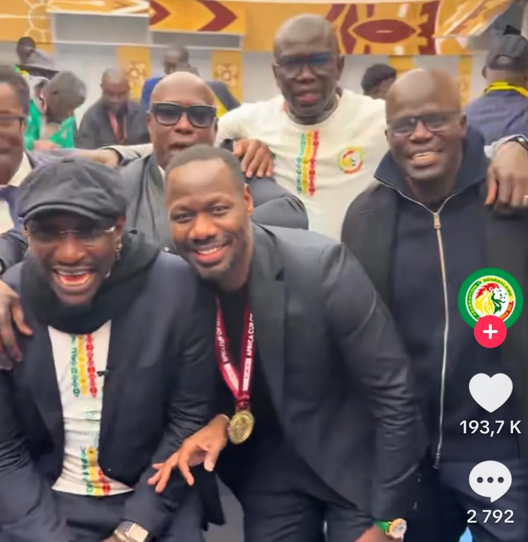 Pape Thiam et la génération 2002 s’invitent dans la fête pour un moment de communion intense