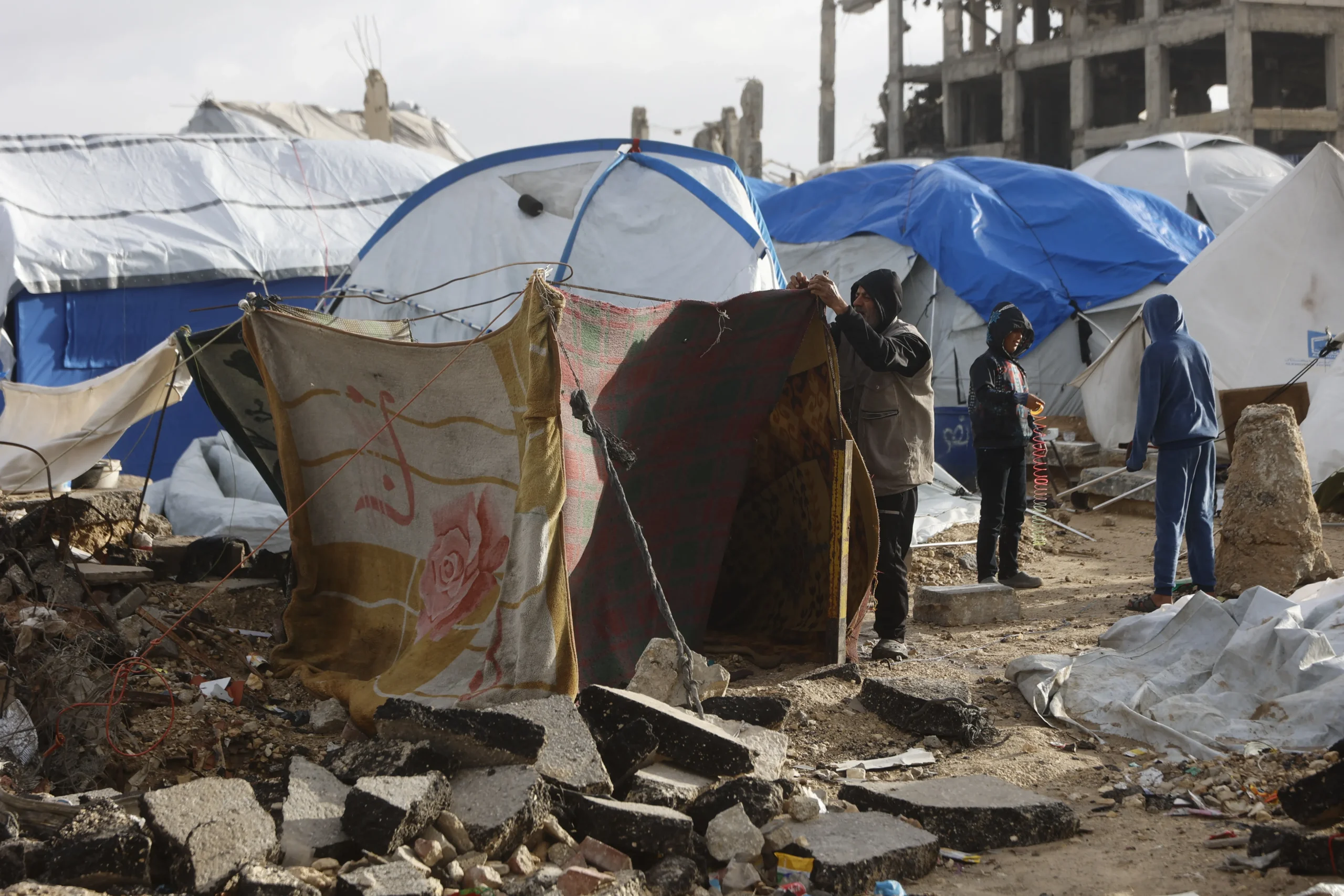 L&rsquo;arrivée imminente d&rsquo;une masse d&rsquo;air polaire sur Gaza menace de rendre inhabitables la quasi-totalité des refuges disponibles
