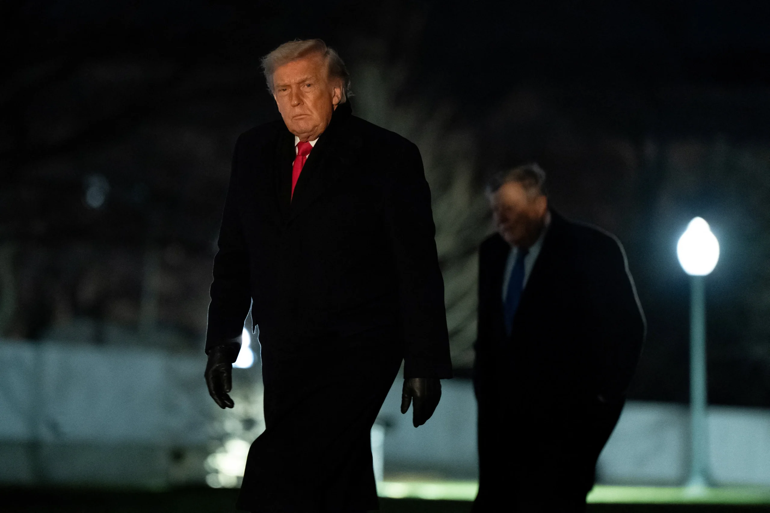 Ambitions territoriales sur le Groenland : la méthode radicale employée par Trump contre l’économie française pour rallier Macron