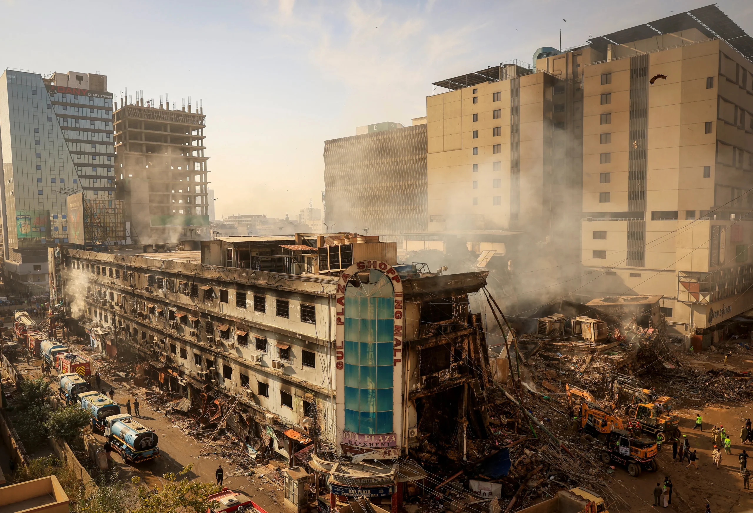 Drame à Karachi : au-delà des victimes, l’alarmant constat dressé par les urbanistes sur la sécurité de la métropole