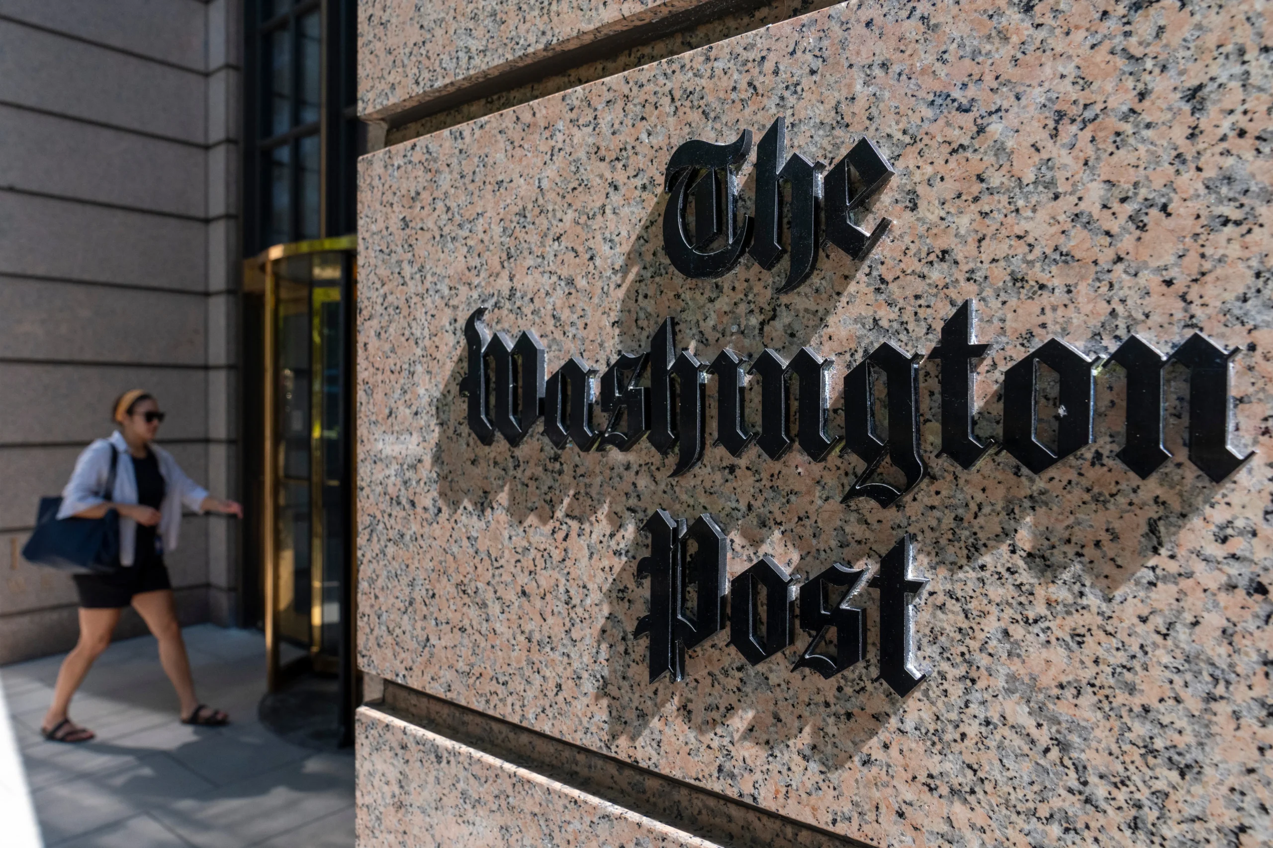 États-Unis : alors que l&rsquo;administration Trump traque les fuites, l&rsquo;ordonnance fédérale qui vient paralyser l&rsquo;analyse du matériel saisi chez une journaliste