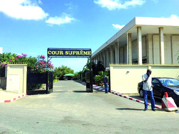 Saisi par le camp de la contestation, le juge des référés rend une ordonnance qui bouleverse l&rsquo;agenda du Cusems prévu ce week-end