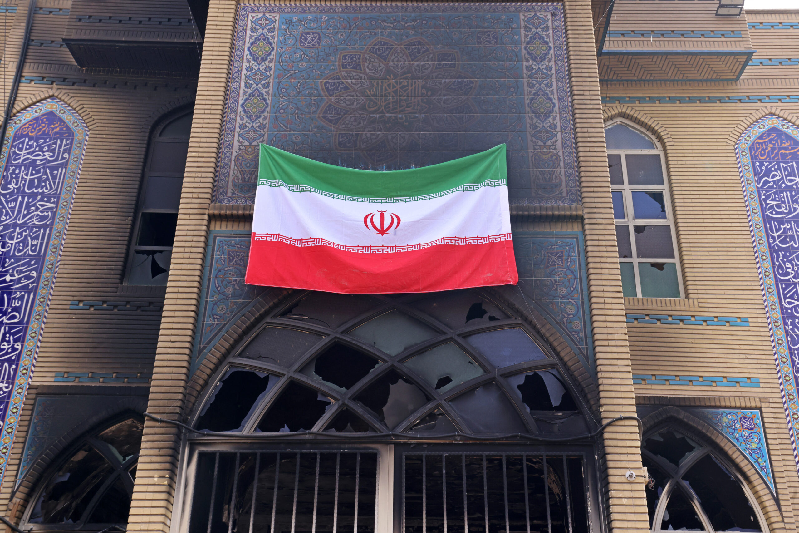 Asphyxie économique et menaces américaines : Le dilemme existentiel qui force la main au régime iranien sur ses dogmes fondateurs