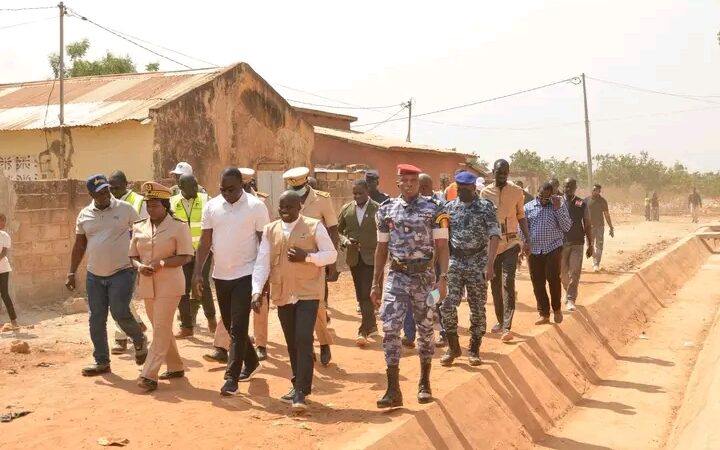 Kédougou–Saraya–Massala : Déthié Fall inspecte l’avancement des chantiers