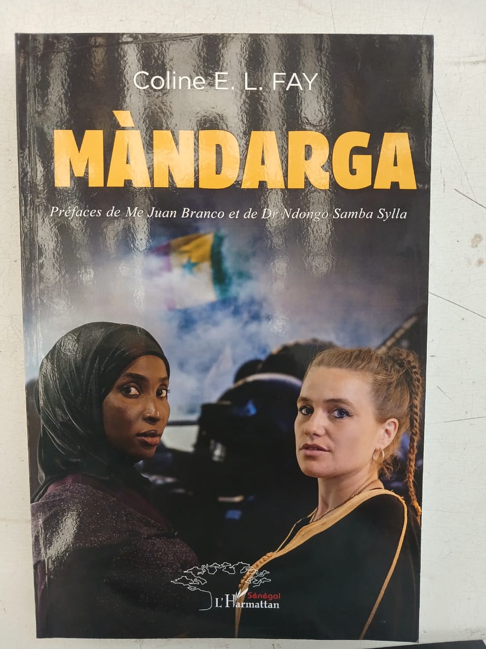 Coline Fay publie « Màndarga » : la phrase exacte prononcée par un juge qui ouvre son récit sur la prison