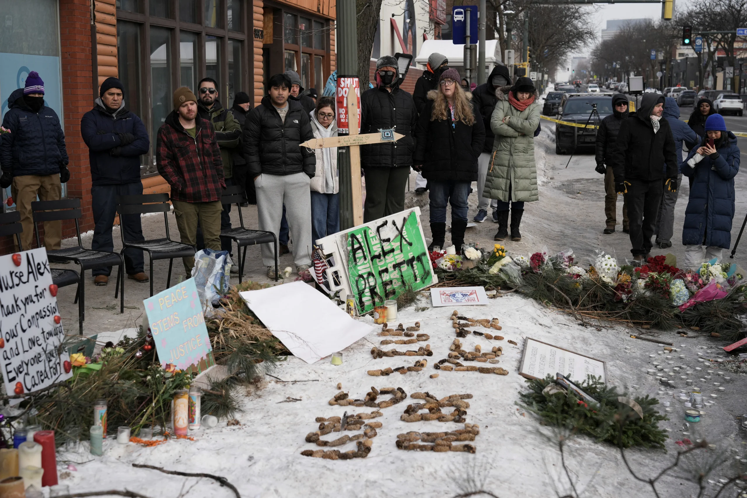 Tensions aux USA : Ce que le gouverneur du Minnesota exige désormais de Donald Trump après l&rsquo;analyse des vidéos de la fusillade