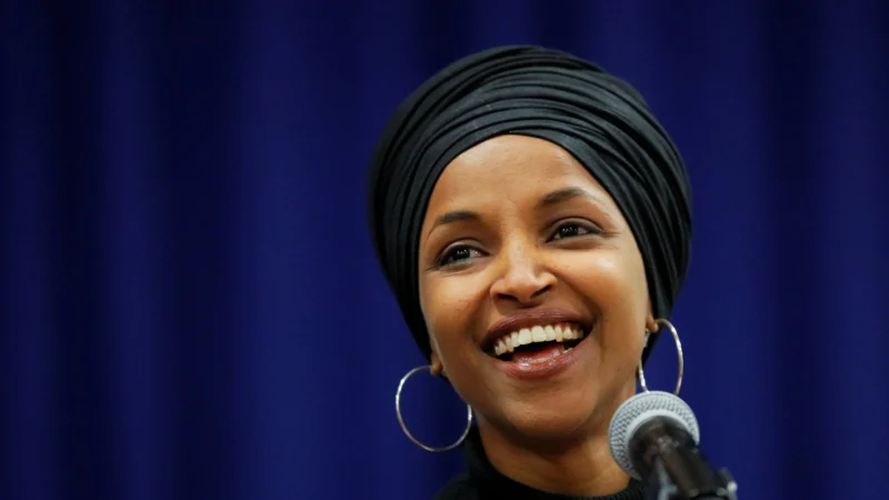 États-Unis : Ce dossier financier à 44 millions de dollars que Donald Trump réclame contre une élue démocrate