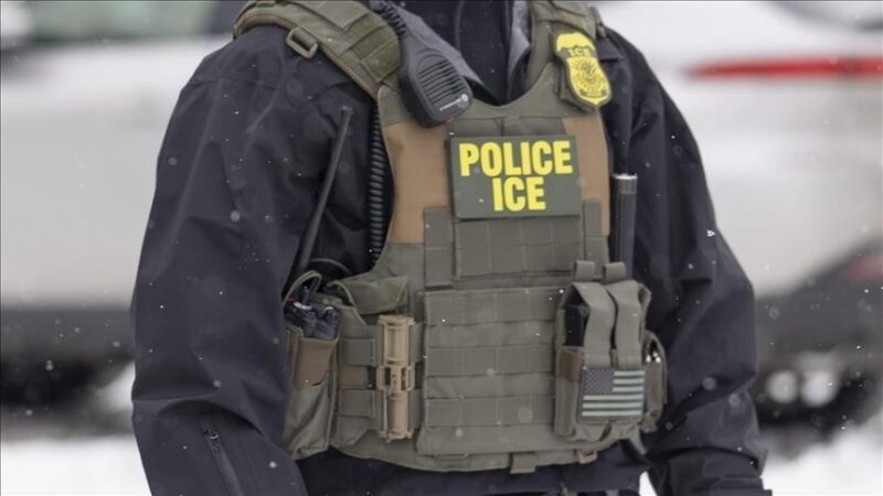 Engagé pour la localisation des étrangers aux États-Unis, le nom du géant français qui a signé un contrat majeur avec l&rsquo;agence ICE