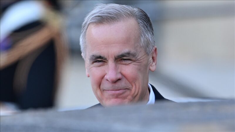 Sous la menace de droits de douane prohibitifs, la teneur précise du revirement opéré par le chef du gouvernement canadien face à Donald Trump