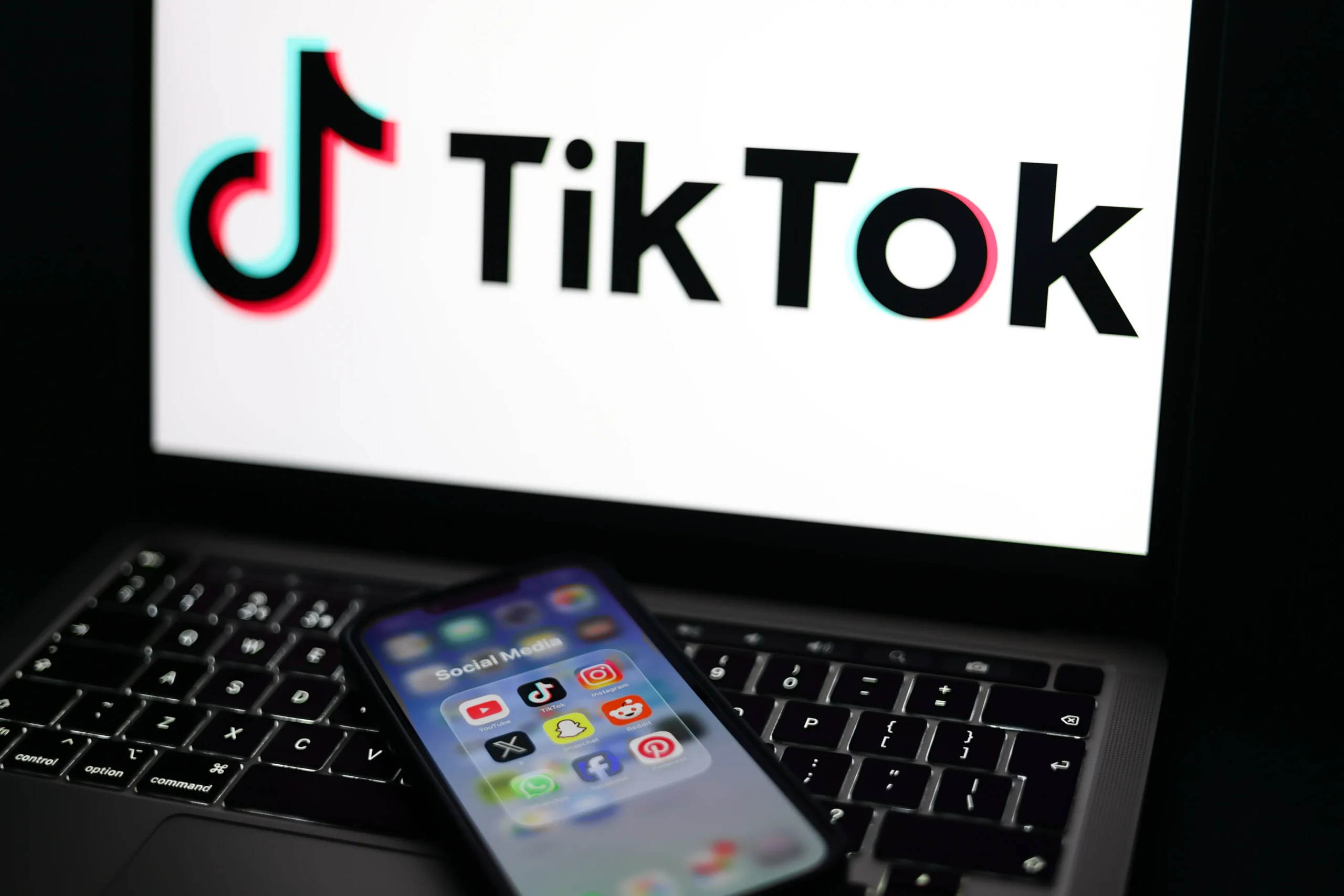Confrontés à une plainte pour addiction, le parallèle industriel redouté que Meta et TikTok devront déconstruire devant les jurés californiens