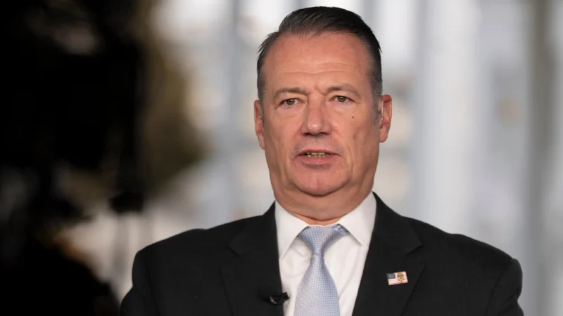 États-Unis : Au-delà de la convocation du chef de l’ICE, la condition fixée par un juge du Minnesota pour annuler l’audience