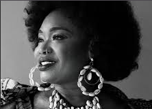 Refusant la lecture mystique du mal-être, la réalité clinique qu’Oumou Sangaré exhorte les familles à affronter après le drame