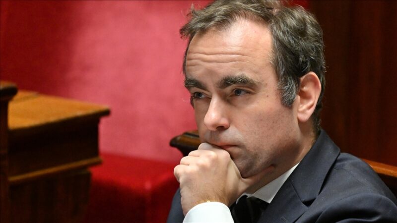 France : Au terme de 350 heures de débats, la lourde révision du déficit public validée par le passage en force du gouvernement