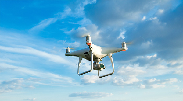 Motivée par un incident lors de la parade des Lions, la restriction radicale imposée par l&rsquo;Anacim aux amateurs de drones