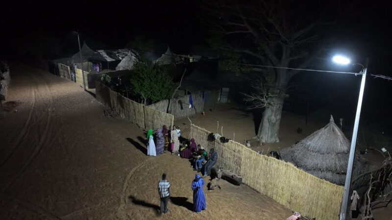 Ndiakhoumpa électrifié : une nouvelle ère de lumière à l’aube du Magal (Photos)