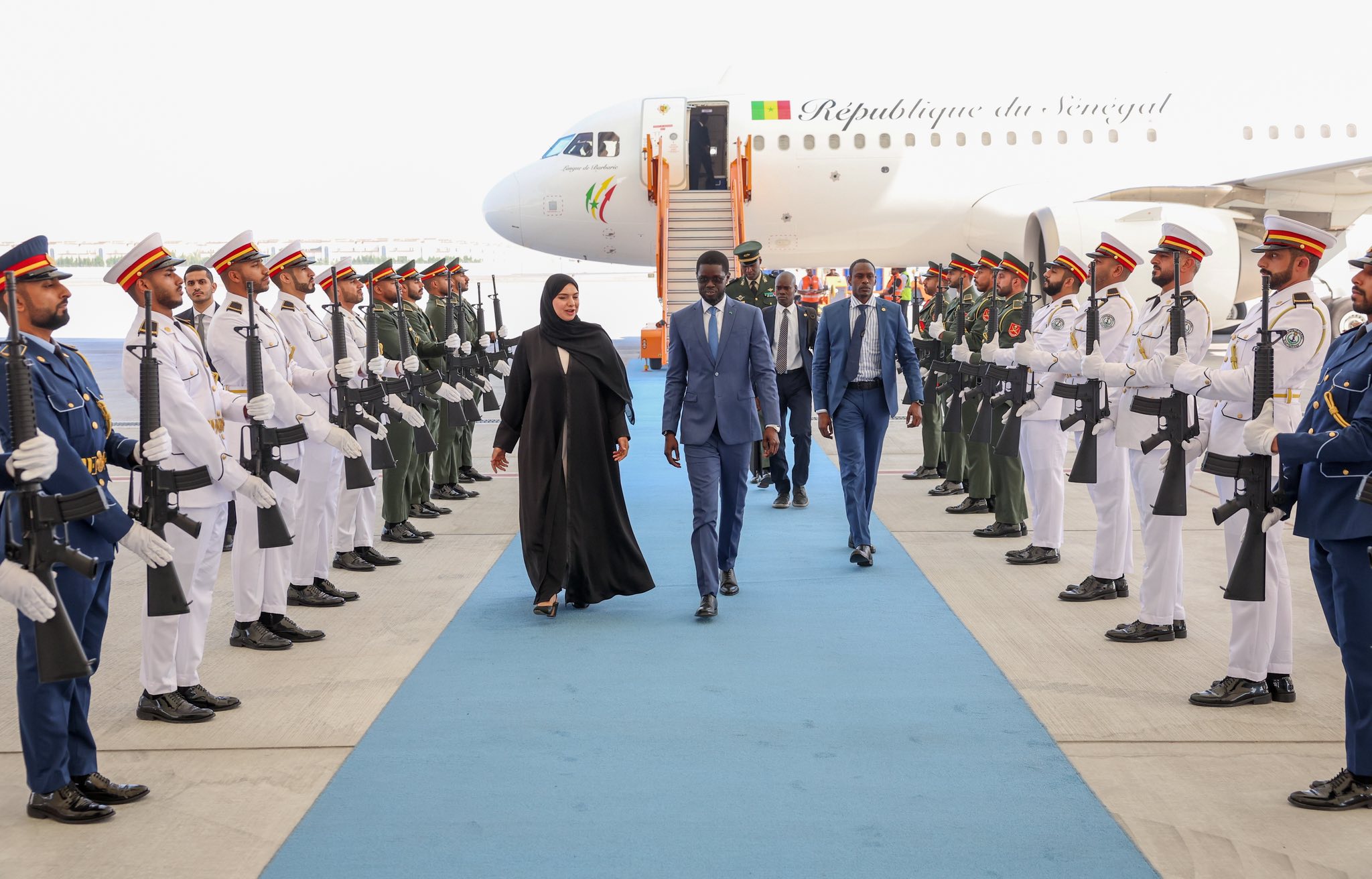 Le Président Bassirou Diomaye Faye débarque à Abu Dhabi après une visite officielle au Koweït (photos)