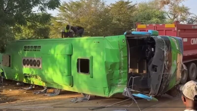 Kelle (Louga-Guéoul) : un bus dérape, la vidéo choc de l’accident