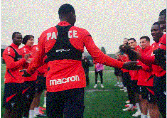 Retour triomphal : Crystal Palace déroule le tapis rouge à Ismaïla Sarr (vidéo)