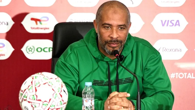 Finale Can 2025: Éric Chelle met en garde Pape Thiaw sur la pression des supporters marocains
