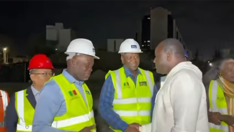 Réfection du stade Iba Mar Diop : « Livrez avant les délais ! », ordonne le ministre Déthié Fall