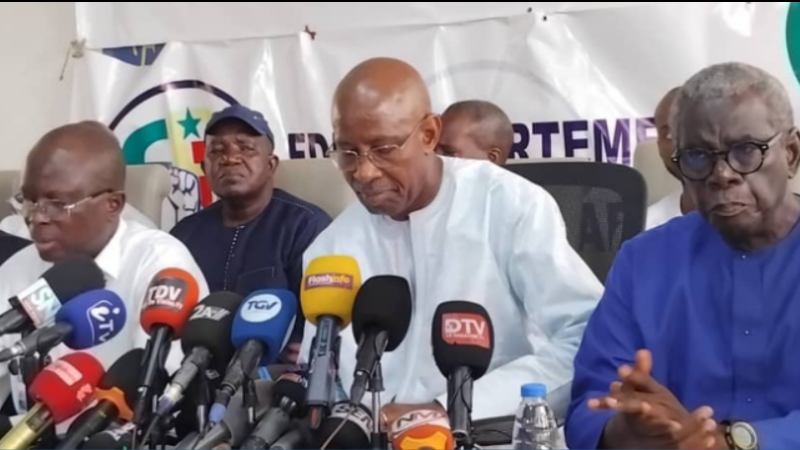 FDR : « Naufrage économique et opulence indécente » dénoncés